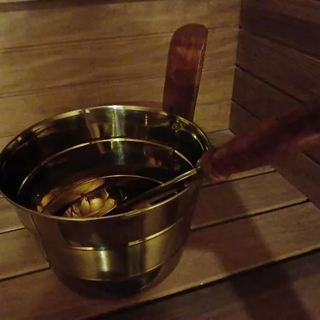 Parlament מלון דירות טאלין