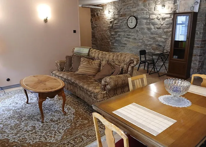 Parlament Апарт-отель