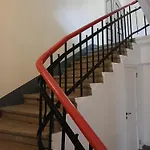 Parlament Lägenhetshotell 3*